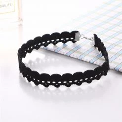 Cradle Of Goth Lurking Skulls Choker